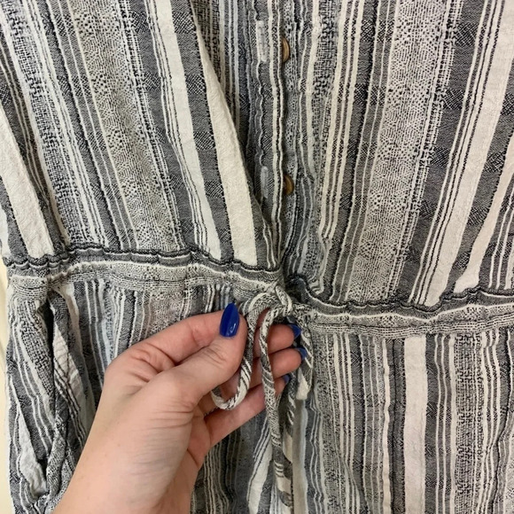 Universal Thread Romper - Picture 4 of 5